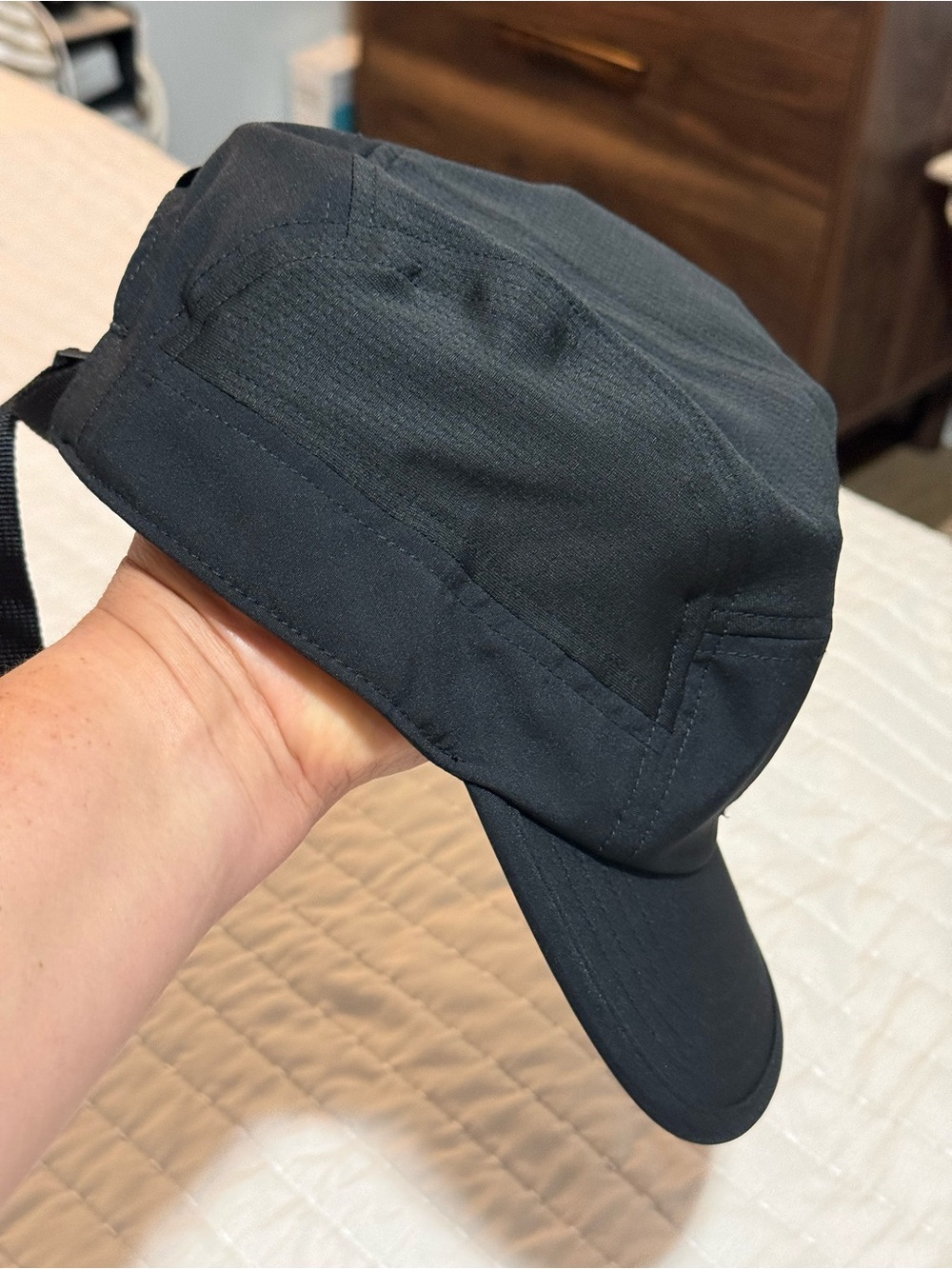 Run Mountains Black Performance Five-Panel Cap - Picture 8 of 9